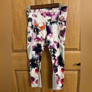 Athleta Floral Mudra 7/8 Tight Leggings